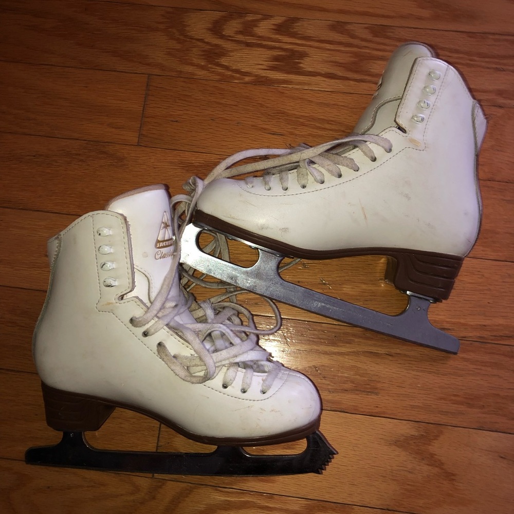 Used ice skates